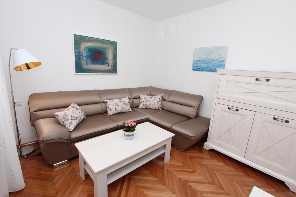 Guest House Aurora Rovinj Exteriör bild