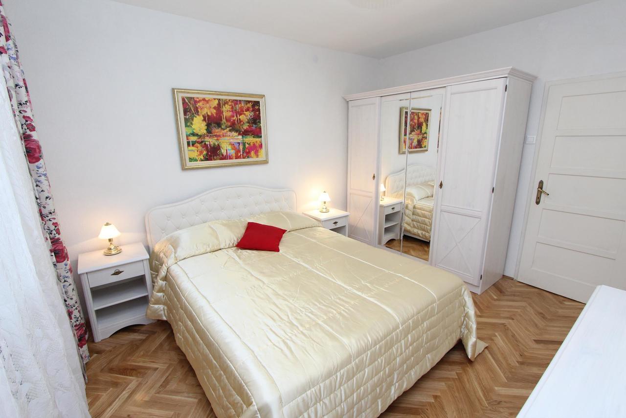 Guest House Aurora Rovinj Exteriör bild
